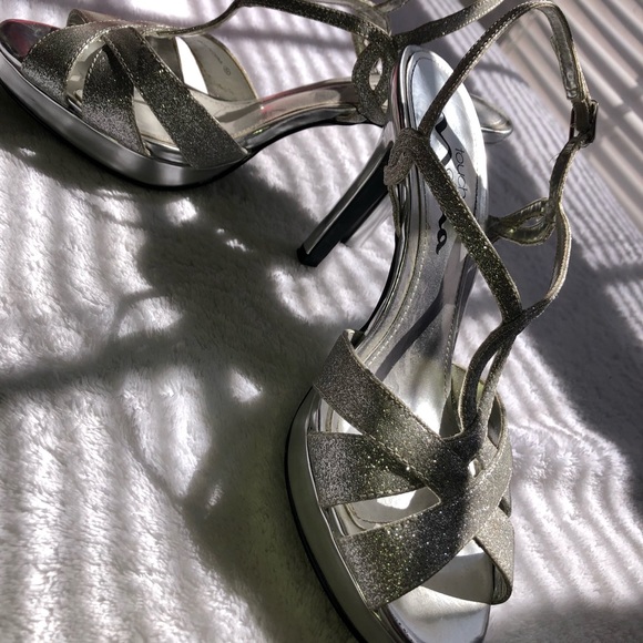 Sparkly heels - Picture 2 of 3